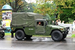 Sprzt wojskowy przed defilad - Army vehicles before parade