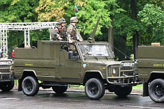 Sprzt wojskowy przed defilad - Army vehicles before parade