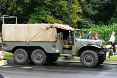 Historyczny sprzt wojskowy przed defilad - Historical army vehicles before parade