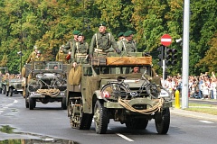 Parada pojazdw historycznych - Historical vehicle parade