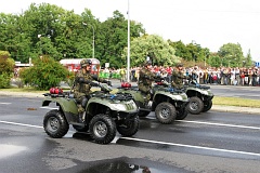 Parada wojsk ldowych - Army parade