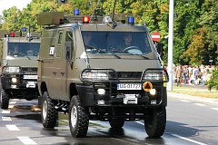 Parada wojsk ldowych - Army parade