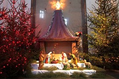 Christmas Nativity Scenes in Catholic Church in Poland - - - Szopki boonarodzeniowe w Kociele katolickim w Polsce