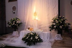 Easter ceremony & decorations in Catholic Church in Poland - - - Wielkanocne ceremonie i dekoracje w Kociele katolickim w Polsce