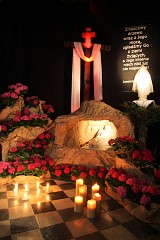 Easter ceremony & decorations in Catholic Church in Poland - - - Wielkanocne ceremonie i dekoracje w Kociele katolickim w Polsce