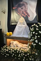 Easter ceremony & decorations in Catholic Church in Poland - - - Wielkanocne ceremonie i dekoracje w Kociele katolickim w Polsce