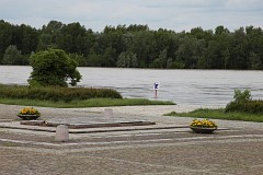 Lewy brzeg Wisy midzy mostami azienkowskim i witokrzyskim - Left bank Vistula between azienkowski & witokrzyski bridges