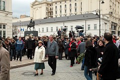 Znicze przed Paacem Namiestnikowskim w Warszawie - Candles in front of Namiestnikowski Palace in Warsaw